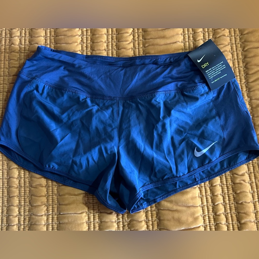 Nike Blue Athletic Shorts with Moisture-Wicking Fabric
